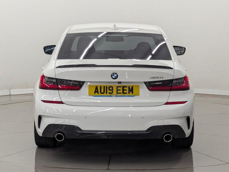 BMW 3 Series Photo freshmotors-5458dde1db5a9f4d91c0ce5a34362d83f5c2bcad.jpg