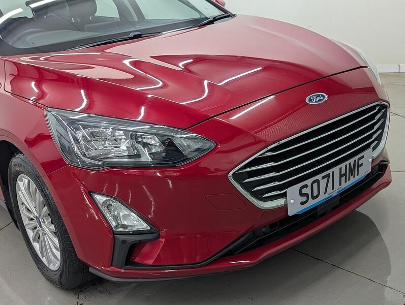 Ford Focus Photo freshmotors-5536d7a54baeb816160025856682e45bc310e5b4.jpg