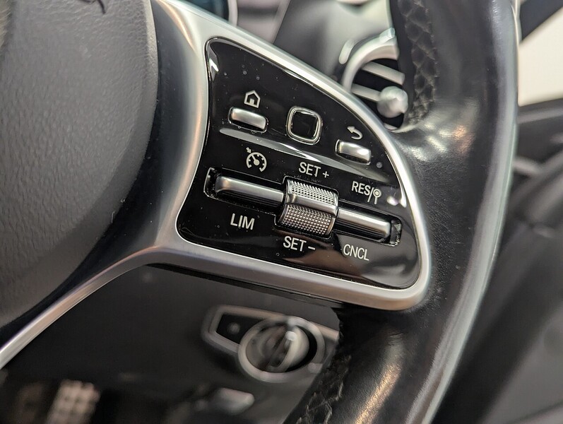 Mercedes-Benz E Class Photo freshmotors-56bbd8b7686c2b3f985195dc19a04ef324cd1dee.jpg