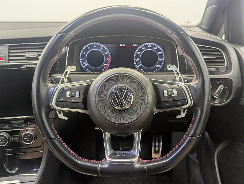 Volkswagen Golf Photo freshmotors-58b01ee1b357731f76f546bca7d1a700c9a8bee8.jpg