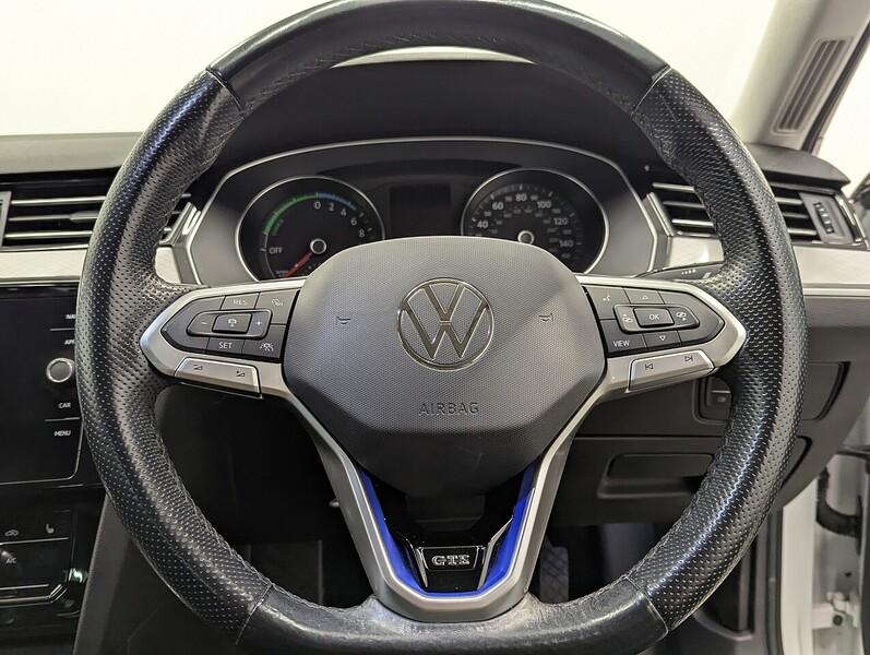 Volkswagen Passat Photo freshmotors-594bf9f3018e9fcacc5f73d8760df07221e15f5f.jpg