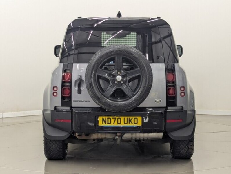 Land Rover Defender 110 Photo freshmotors-5bfede7cf6e03f46ba204b58c9ac7c9b0b48d9ee.jpg