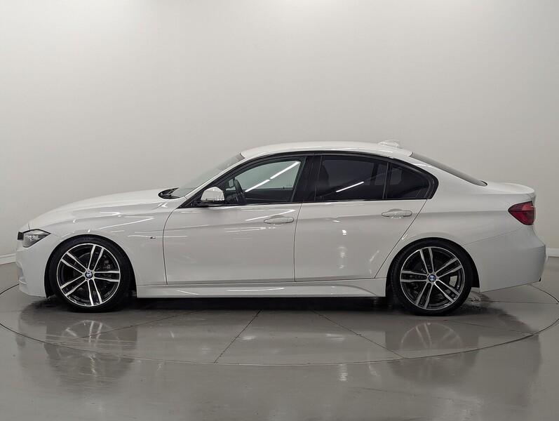 BMW 3 Series Photo freshmotors-5c8851daec736e67a4b3f120a5f3bd2808c0a8dd.jpg