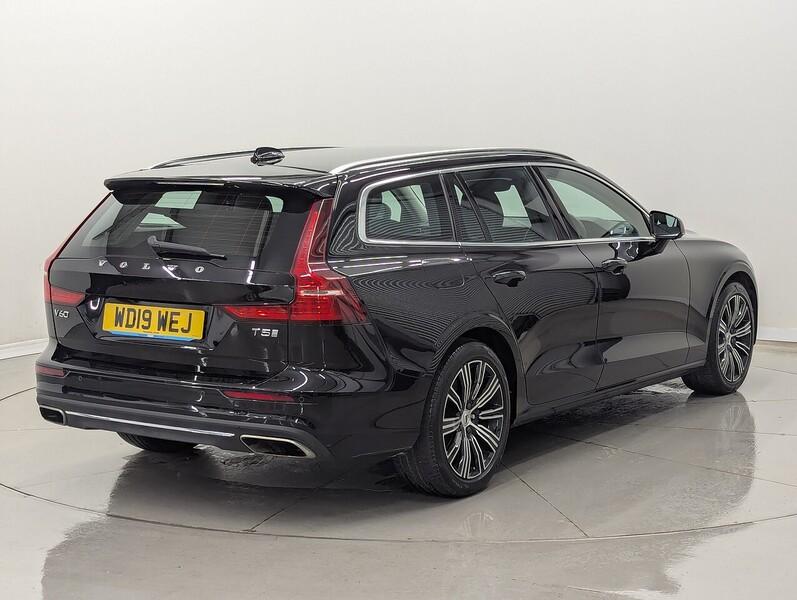 Volvo V60 Photo freshmotors-5efcbf35e03d73a4b53c14a2980a2f7671021edc.jpg