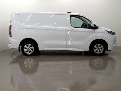 Ford E-Transit Custom Photo freshmotors-61dbd8942c8eed7e0942615b109d3ec2af60578f.jpg