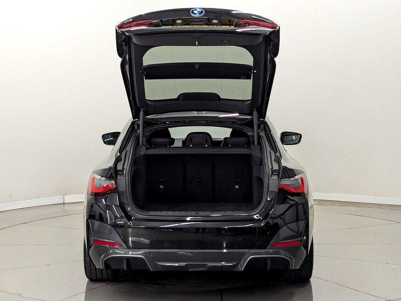 BMW i4 Photo freshmotors-634a41fd64d2d91cb3e6ba25479c47953ba8e5a5.jpg