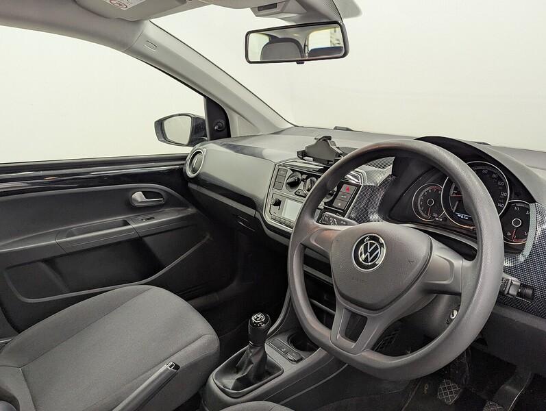 Volkswagen up! Photo freshmotors-66c24fac5684f987b65ec86f94c5754aeccd5767.jpg