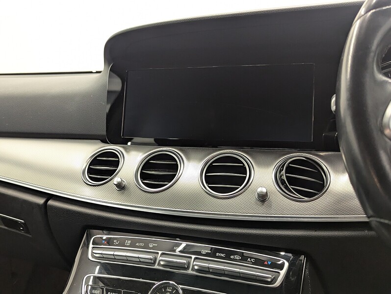 Mercedes-Benz E Class Photo freshmotors-680cbbeb4fa3ebec54bc36d8c87fab170ab8a171.jpg