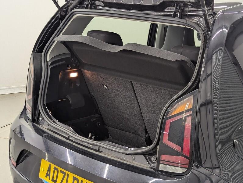 Volkswagen up! Photo freshmotors-696c41ccc799c48ec256d627bbb2edfbb82b8db6.jpg