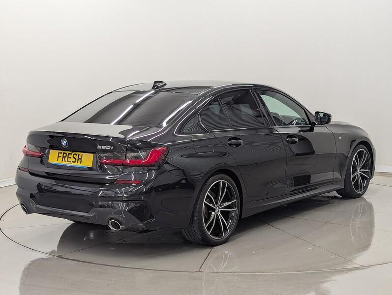 BMW 3 Series Photo freshmotors-6a36c9cf2bb7d28d92a19ea7d1f5aaebb3bb2c4d.jpg