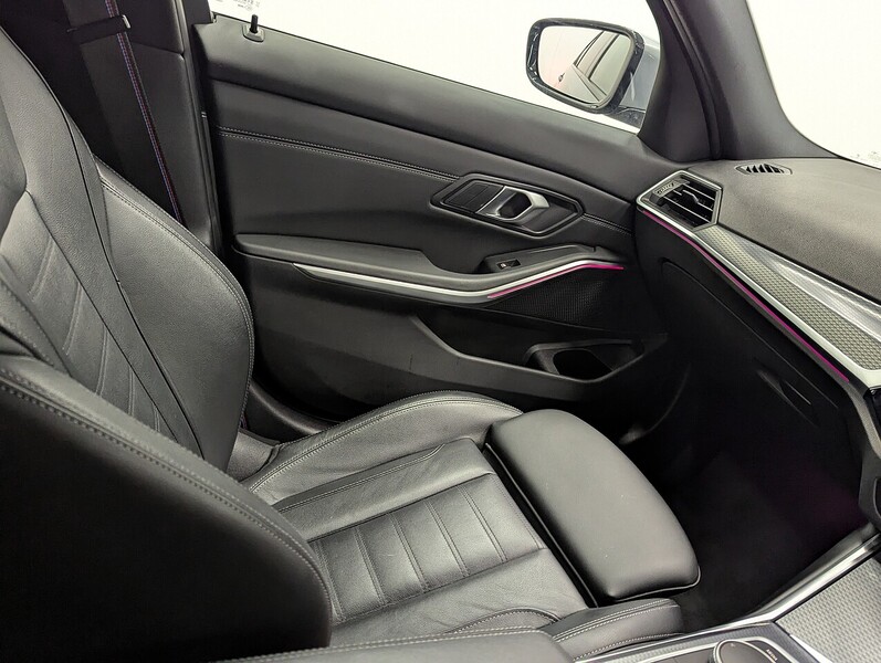 BMW 3 Series Photo freshmotors-6d08d9d117252be2c16859cd74376e790bedb180.jpg