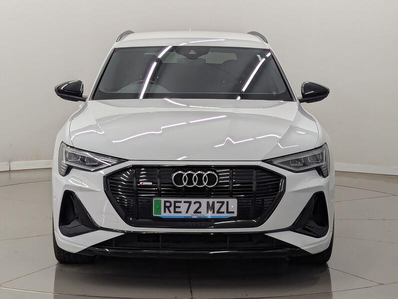 Audi e-tron Photo freshmotors-6d4c1adff7d7e15be5e6b482f65a88302b9f2227.jpg