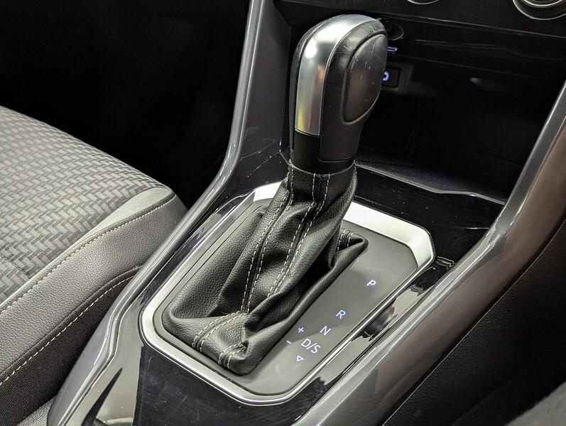 Volkswagen T-Roc Photo freshmotors-6ea767657d7de93ba802455e16e7fbb69a676aa3.jpg