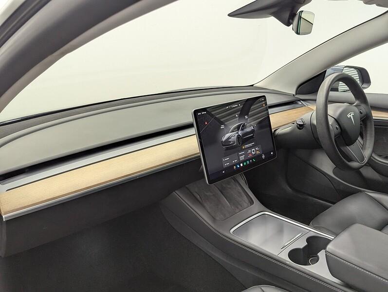 Tesla Model 3 Photo freshmotors-70e784786e8fb139539b5e7c291ac6822f7763b1.jpg