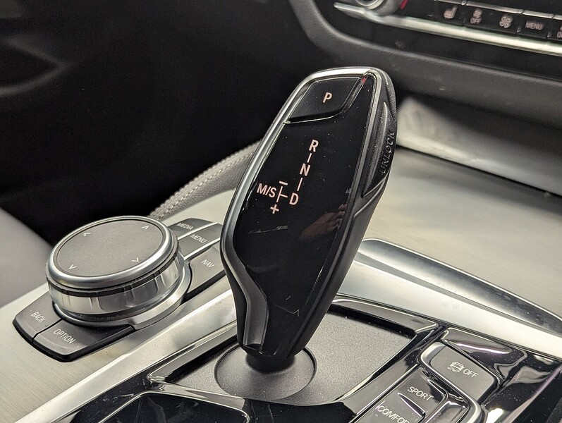 BMW 5 Series Photo freshmotors-7139712c7025f99308ee03271aaf14a4bb62ad91.jpg
