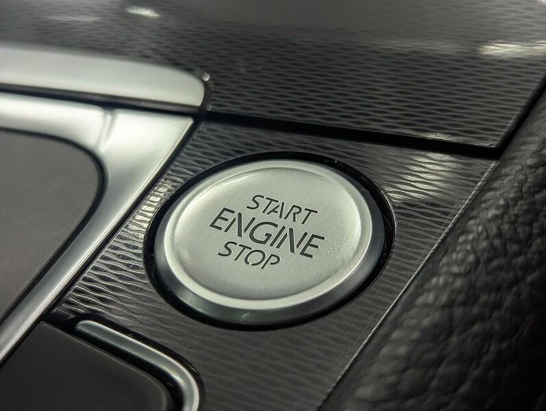 Volkswagen Golf Photo freshmotors-71432bd0ca24e16cc9efe6026a47db8083619af3.jpg