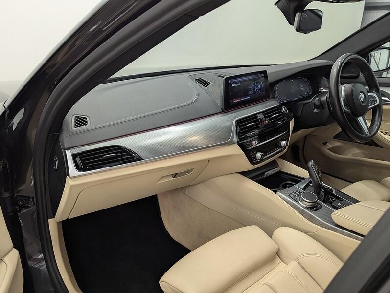 BMW 5 Series Photo freshmotors-75aa123e584d71b25c19b9b8cd5b37b1c4d01325.jpg