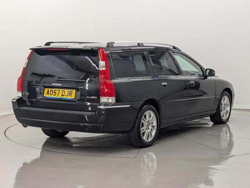 Volvo V70 Photo freshmotors-764e4b39b869d9fa2ae750c460c2a836540cf78c.jpg