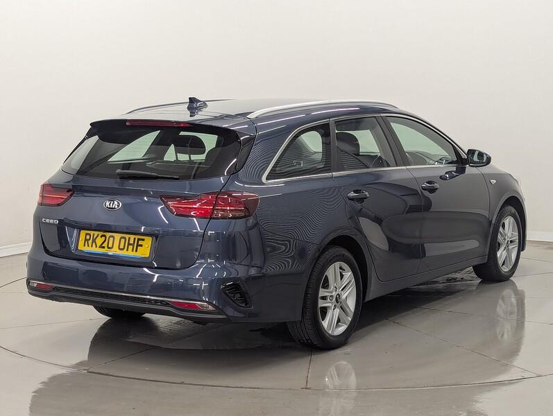 Kia Ceed Photo freshmotors-765b912945cc5ce542a6024e4823802b3dca6a90.jpg