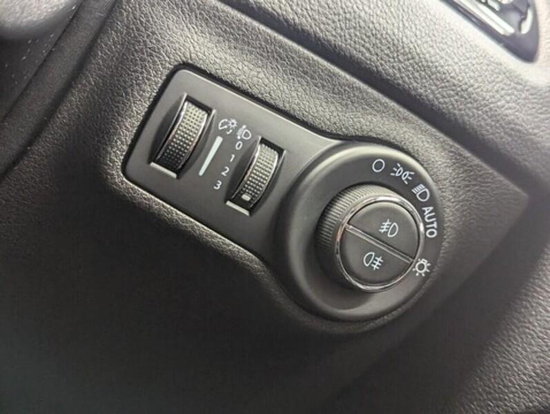 Jeep Compass Photo freshmotors-76c7bb1ff8d5cce2488817978dc696f18380eaae.jpg
