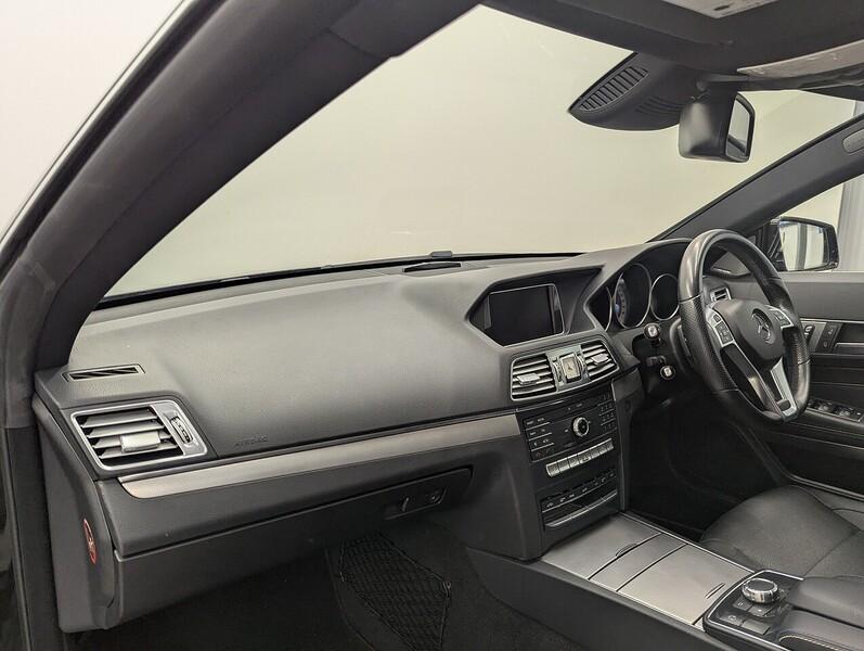 Mercedes-Benz E Class Photo freshmotors-78121655d22ab8a5e8a5c9b98b3b46f533d46175.jpg