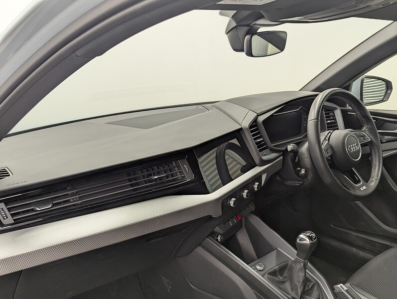 Audi A1 Photo freshmotors-7da7c4a220c2f9a04e1bfc8915b2e8df2e314b17.jpg