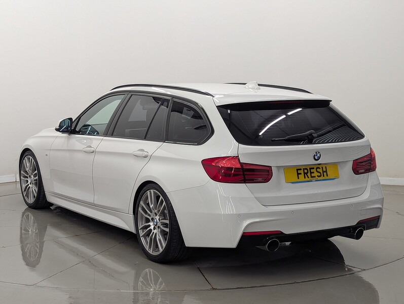 BMW  3 Series Photo freshmotors-7e7719fde78973e12d5c007e4b8e2c0d3cde5641.jpg