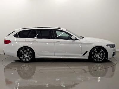 BMW 5 Series Photo freshmotors-7edb946c4bb47e0ba997e3fd8de16694cfccad79.jpg