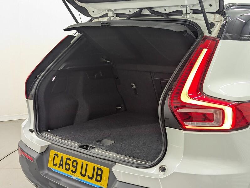 Volvo XC40 Photo freshmotors-80615ba80894a778a81453d3e50c4701b5e41cf9.jpg
