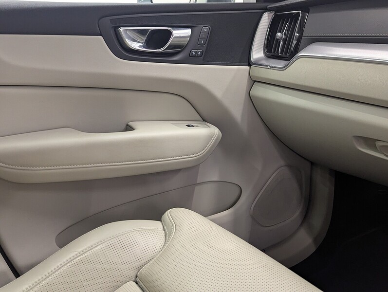Volvo XC60 Photo freshmotors-81446465d56d6fadb19a67ef212325c8298a5072.jpg