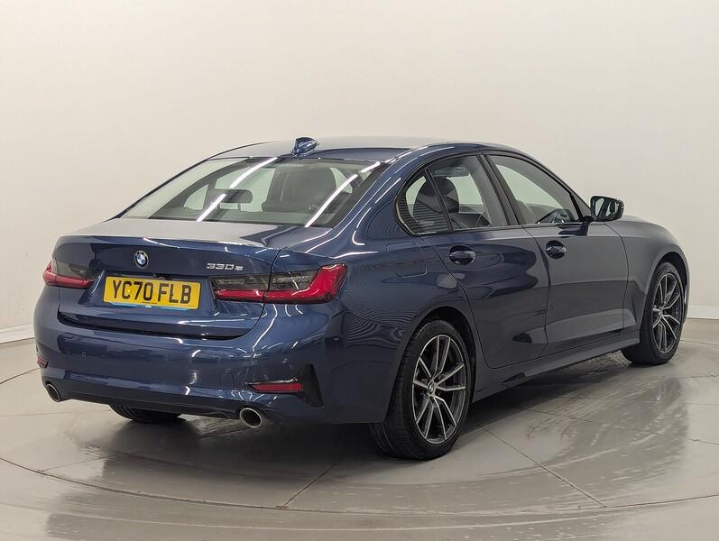 BMW 3 Series Photo freshmotors-82318baf01c446614c3c83c492c40ce0c0ba8bc9.jpg