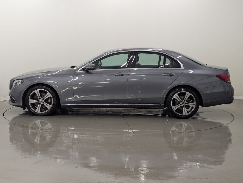 Mercedes-Benz E Class Photo freshmotors-85f1991dfe2ad429ba0fd74d2ba3534c4add49e5.jpg