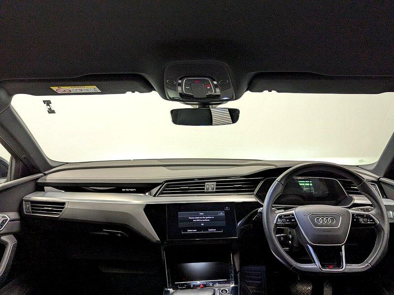 Audi e-tron Photo freshmotors-86c40a1faf653dcd472682ad00c50a0864e9c280.jpg