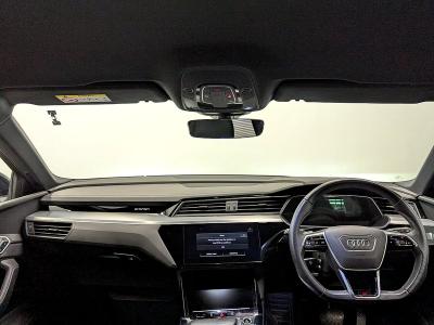 Audi e-tron Photo freshmotors-86c40a1faf653dcd472682ad00c50a0864e9c280.jpg