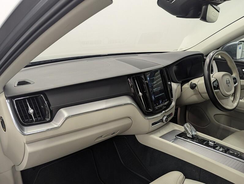 Volvo XC60 Photo freshmotors-892f686d21d3d23056c06d38aeb4dceb42c8a850.jpg