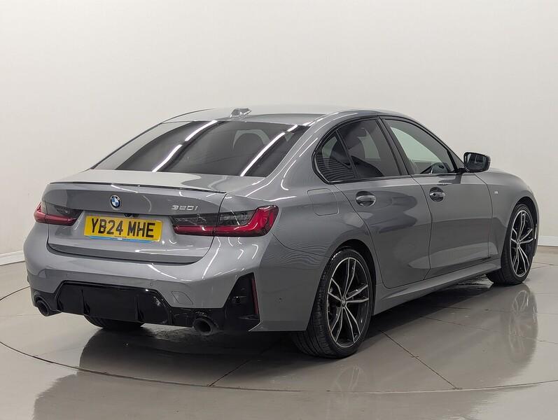 BMW 3 Series Photo freshmotors-90fe519671a3e25341c21d7b5c7c06b36470ca95.jpg