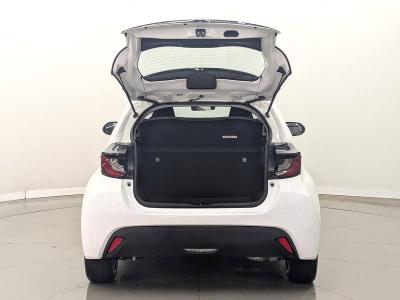 Toyota Yaris Photo freshmotors-92a7d4bd0e35b6a9345ac50dca11a417da22b1c2.jpg
