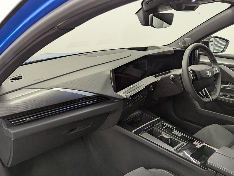 Vauxhall Astra Electric Photo freshmotors-937047f4cf9cf977a42a116c4b4134992d031f2c.jpg
