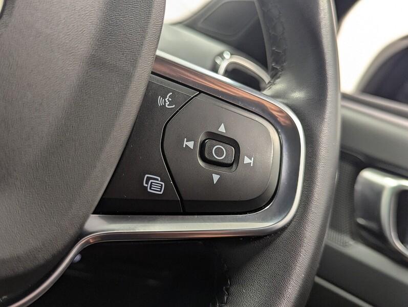 Volvo XC40 Photo freshmotors-9f5aea7442553bb061d71276ab6f1ba18a46e8d8.jpg