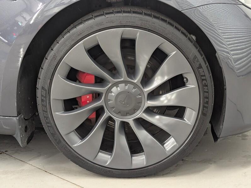 Tesla Model 3 Photo freshmotors-9f6b1ddb6b6123d2ef33212716f0d7d983ed02ab.jpg