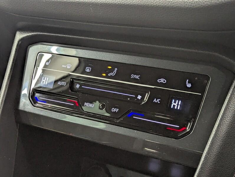 Volkswagen Tiguan Photo freshmotors-a13994839e46898e4b8858a3f94ba6abe5295b6b.jpg