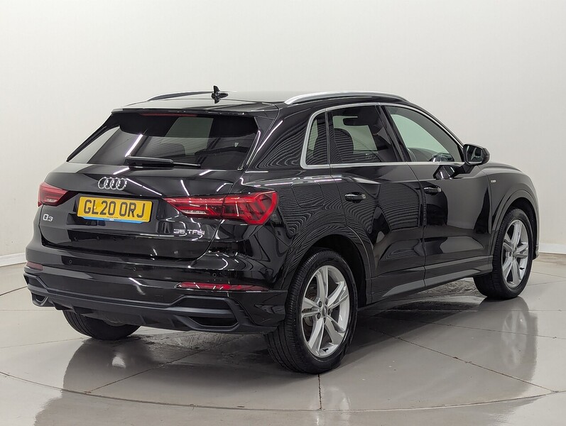 Audi Q3 Photo freshmotors-a2419f91d78db6e5be91e10edb965014f9aafa68.jpg