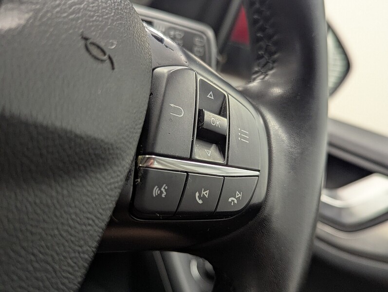 Ford Focus Photo freshmotors-a26c0cea3f8c4f7f48dc0d1f565e0d91712f33bb.jpg