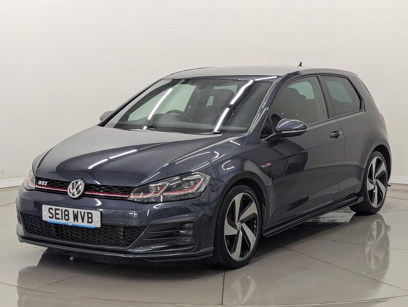 Volkswagen Golf Photo freshmotors-a39cfa9d8880a6641374333b7f99a053a00e093f.jpg