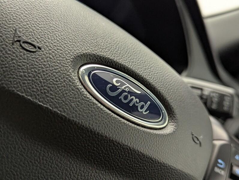 Ford Kuga Photo freshmotors-a42ab8e3f0abefab9cd6cb8f5f4331b64f6e7cd2.jpg
