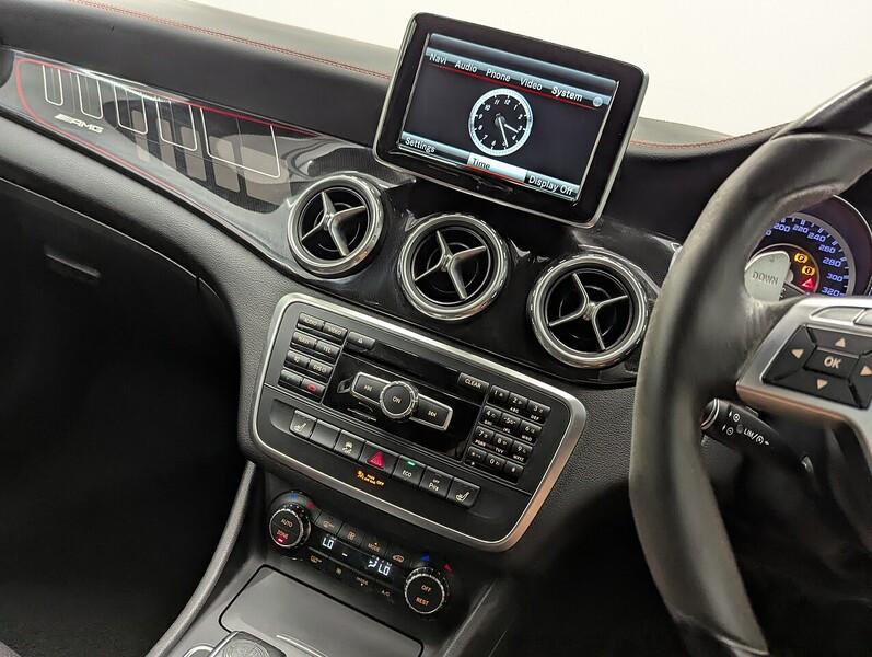 Mercedes-Benz Gla-Class Photo freshmotors-a90828a5281b546261e538ec6fce154a0582cf52.jpg