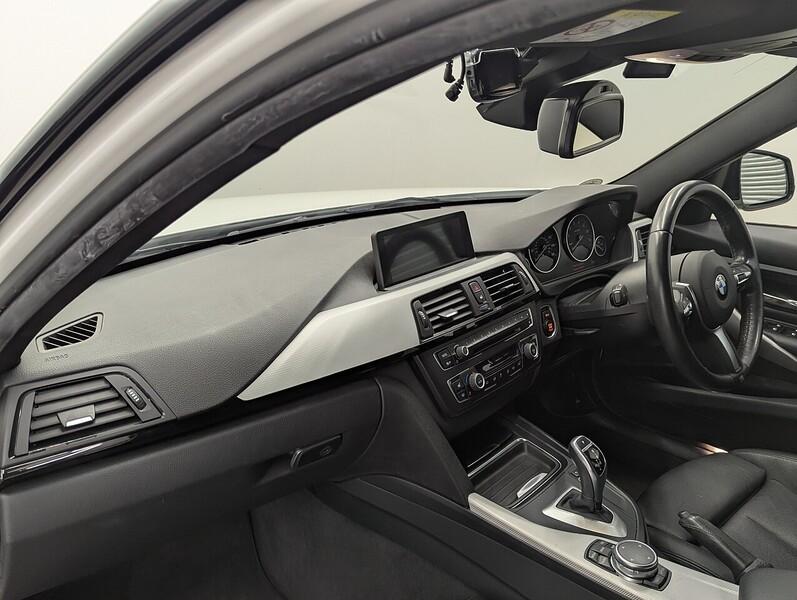 BMW 3 Series Photo freshmotors-aad97c3fb82e9201ad80f08eb180012bb18e7708.jpg