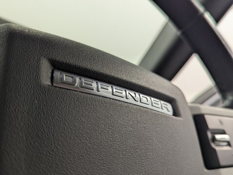 Land Rover Defender 110 Photo freshmotors-ac5f519bc4e5e550c818089b533415d6dc8fa02d.jpg