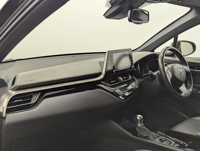 Toyota C-HR Photo freshmotors-acda8f06a7122022336bf20eb7fe38df1f60904b.jpg