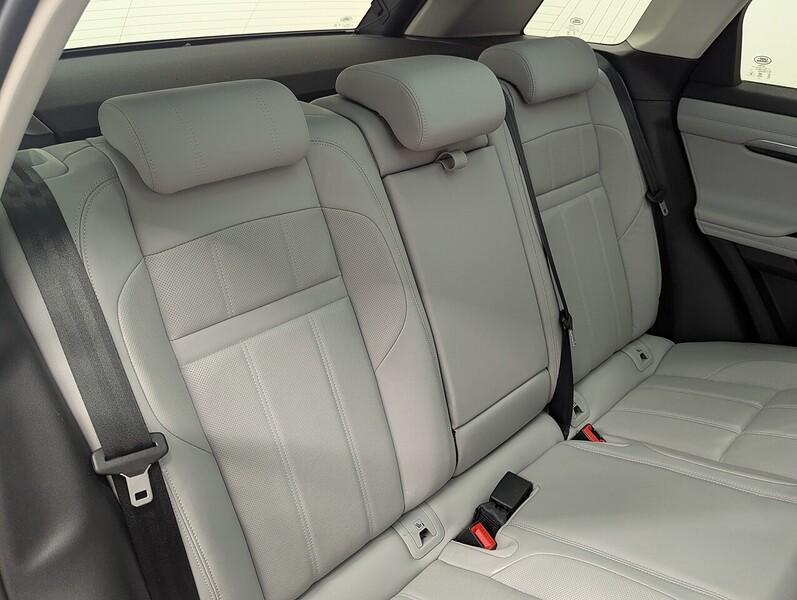 Land Rover Range Rover Evoque Photo freshmotors-b24ced49125775f2b198c2a3452a0d528f29ad95.jpg